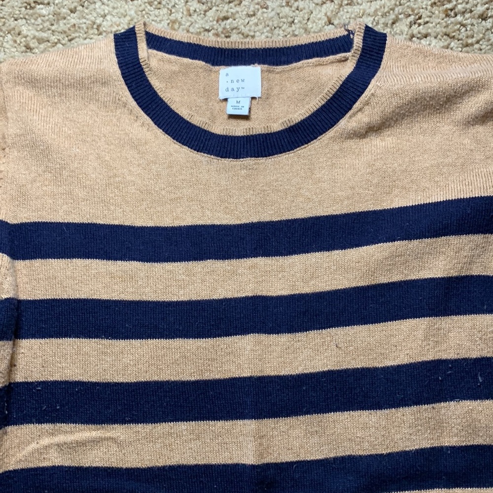Sweater - Picture 2 of 3